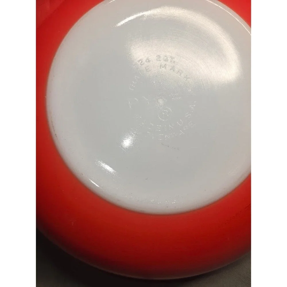 Vintage Pyrex 024 2 Quart Red Round Casserole Dish with Clear Glass Lid 2QT